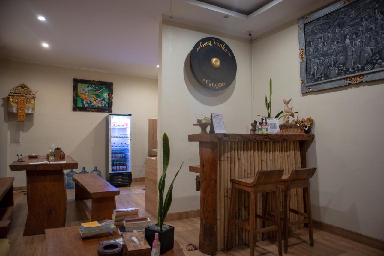 Gong Vanka Guest House Canggu Buitenkant foto
