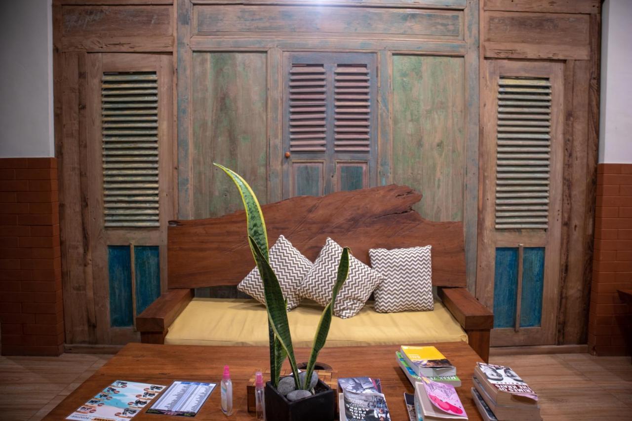 Gong Vanka Guest House Canggu Buitenkant foto
