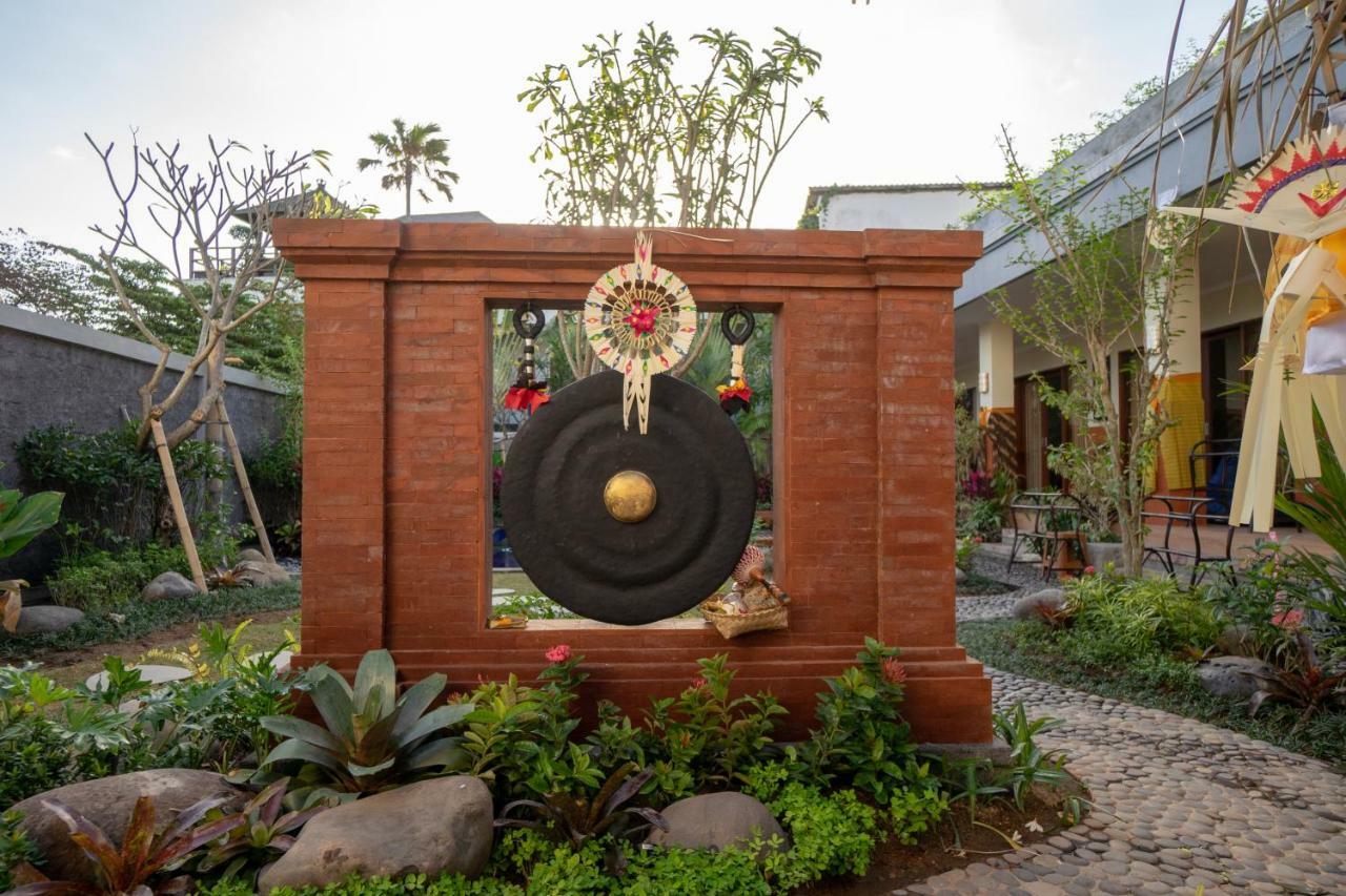 Gong Vanka Guest House Canggu Buitenkant foto