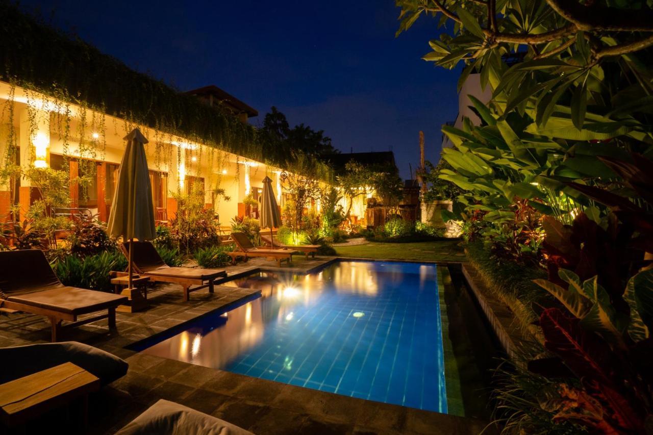 Gong Vanka Guest House Canggu Buitenkant foto