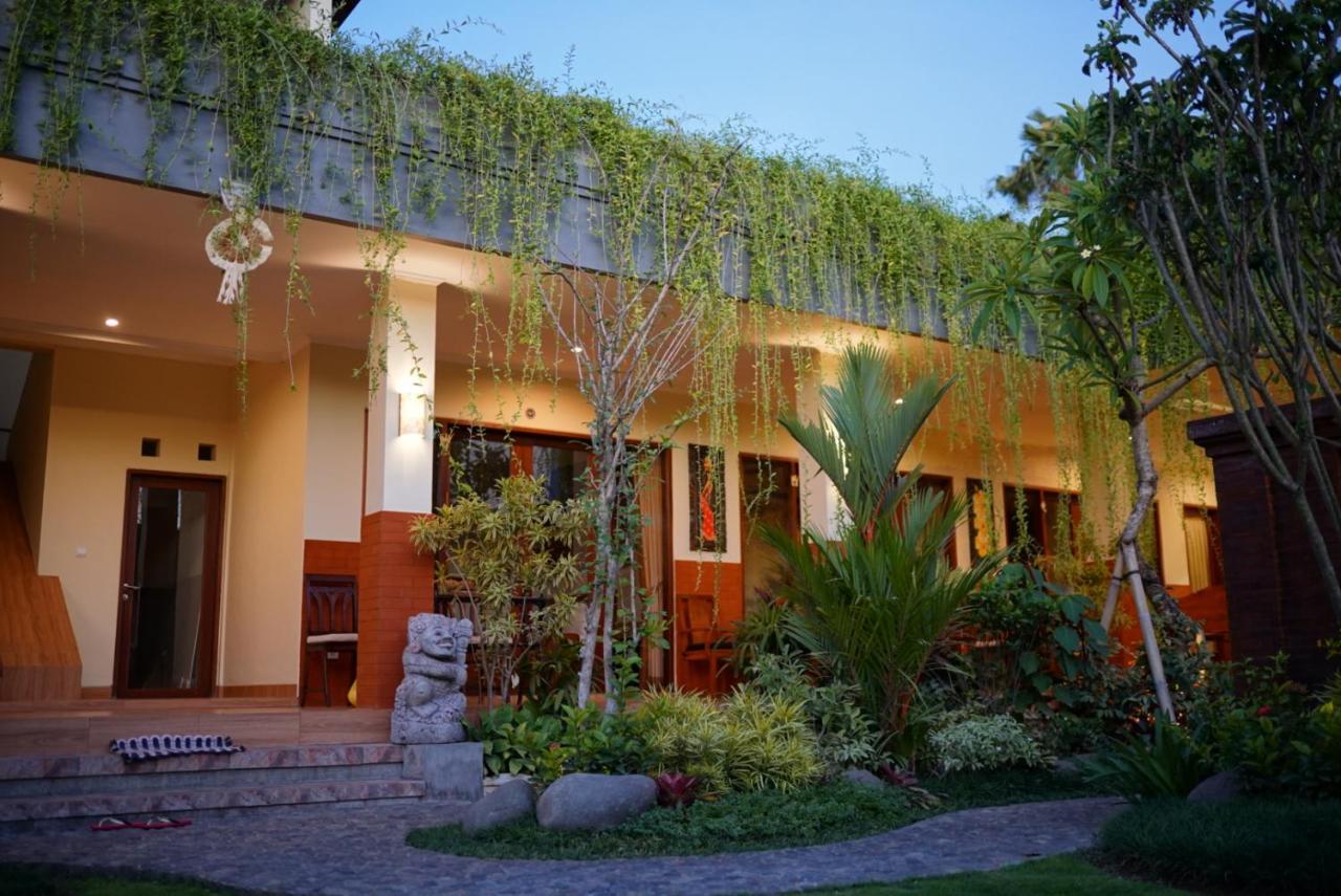 Gong Vanka Guest House Canggu Buitenkant foto