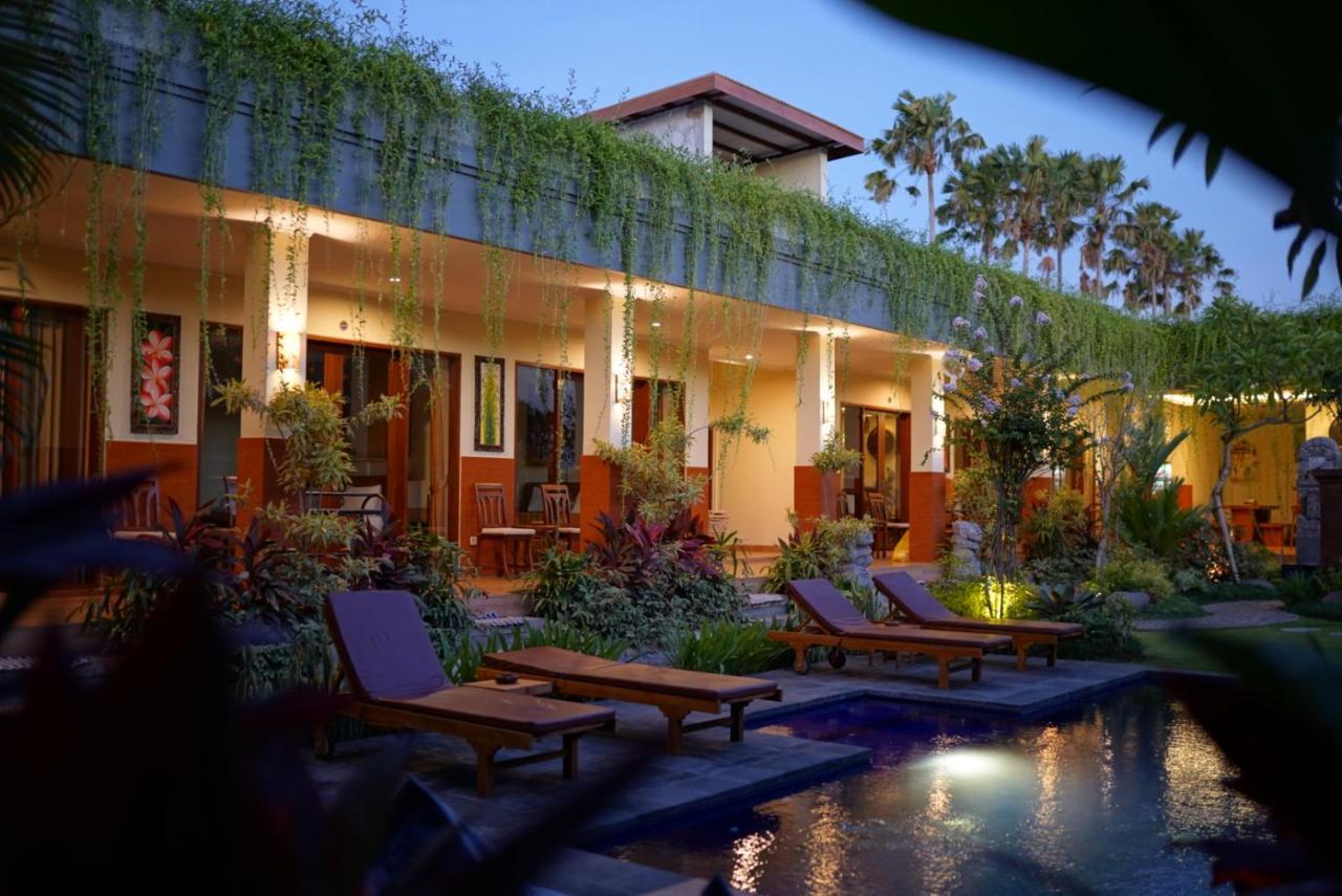 Gong Vanka Guest House Canggu Buitenkant foto